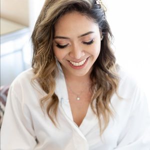 Meet your Posher, Carrie